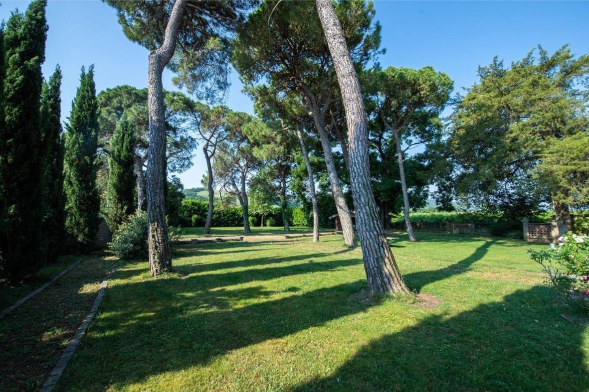 Villa Ottocentesca Immersa Nel Verde Montecavolo Exterior foto